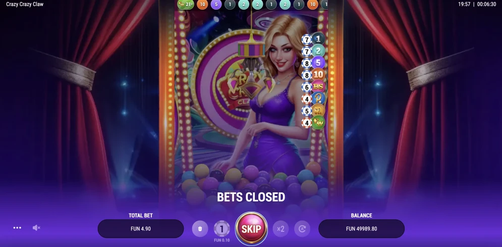 Crazy Crazy Claw Game